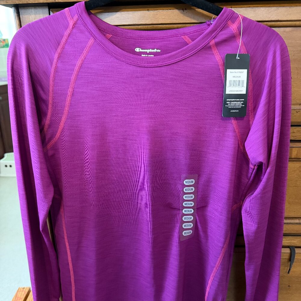 Champion Women's Dri-fit long sleeve workout top, Lingonberry Color, Size M, NEW